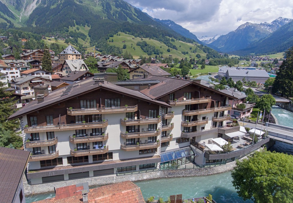 Hotel Piz Buin Klosters Terrasse